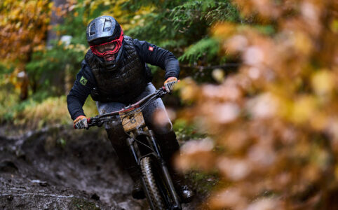 Poprvé v Polsku na Českém poháru v downhillu: Czarna Góra 2025